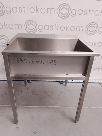 STÓŁ Z KOMORĄ 69,5X67,5X75