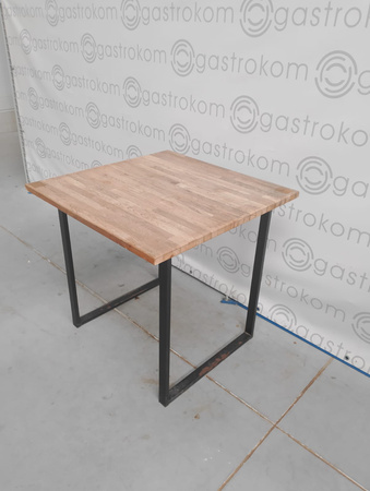 Stół z blatem drewnianym klejonym 80x80x77