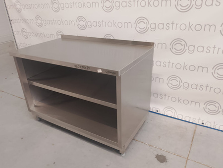 Stół przyścienny zabudow. z 2 półkami 120x70