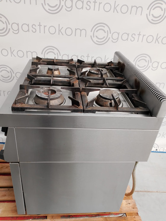 Kuchnia gazowa 4 palnikowa z piekarnikiem Stalgast