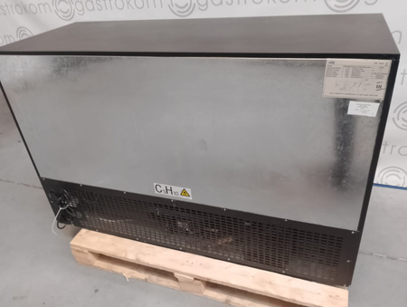 Witryna chłodnicza barowa 3-drzwiowa 303L Szron DBQ300LO