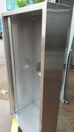 Okap przyścienny trapezowy 160x80x50 bez łapaczy