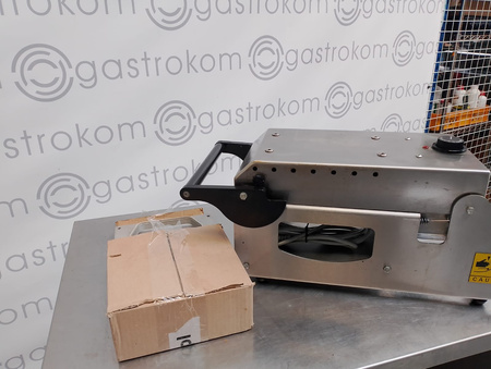 Zgrzewarka do tacek cateringowych Duniform DF10 + 5 matryc