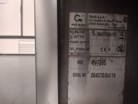 PŁYTA GRILLOWA NA PODSTAWIE JEZDNEJ Z ELEMENTEM NEUTRALNYM Giorik