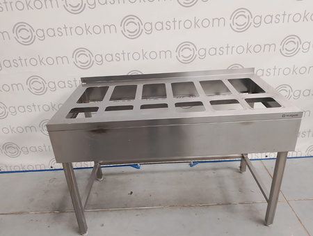 Stół z otworami na pojemniki GN 18x1/6