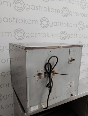 Piekarnik konwekcyjny METRO Professional GCO2001