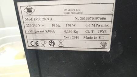 Kostkarka do lodu chłodzona powietrzem RM Gastro IMC-2809 A