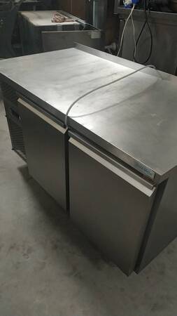 Stół chłodniczy 2-drzwiowy DORA METAL DM-94002