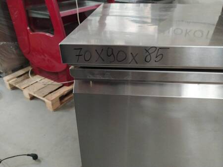 Stół chłodniczy 2-drzwiowy Redfox ST-902, NIESPRAWNY